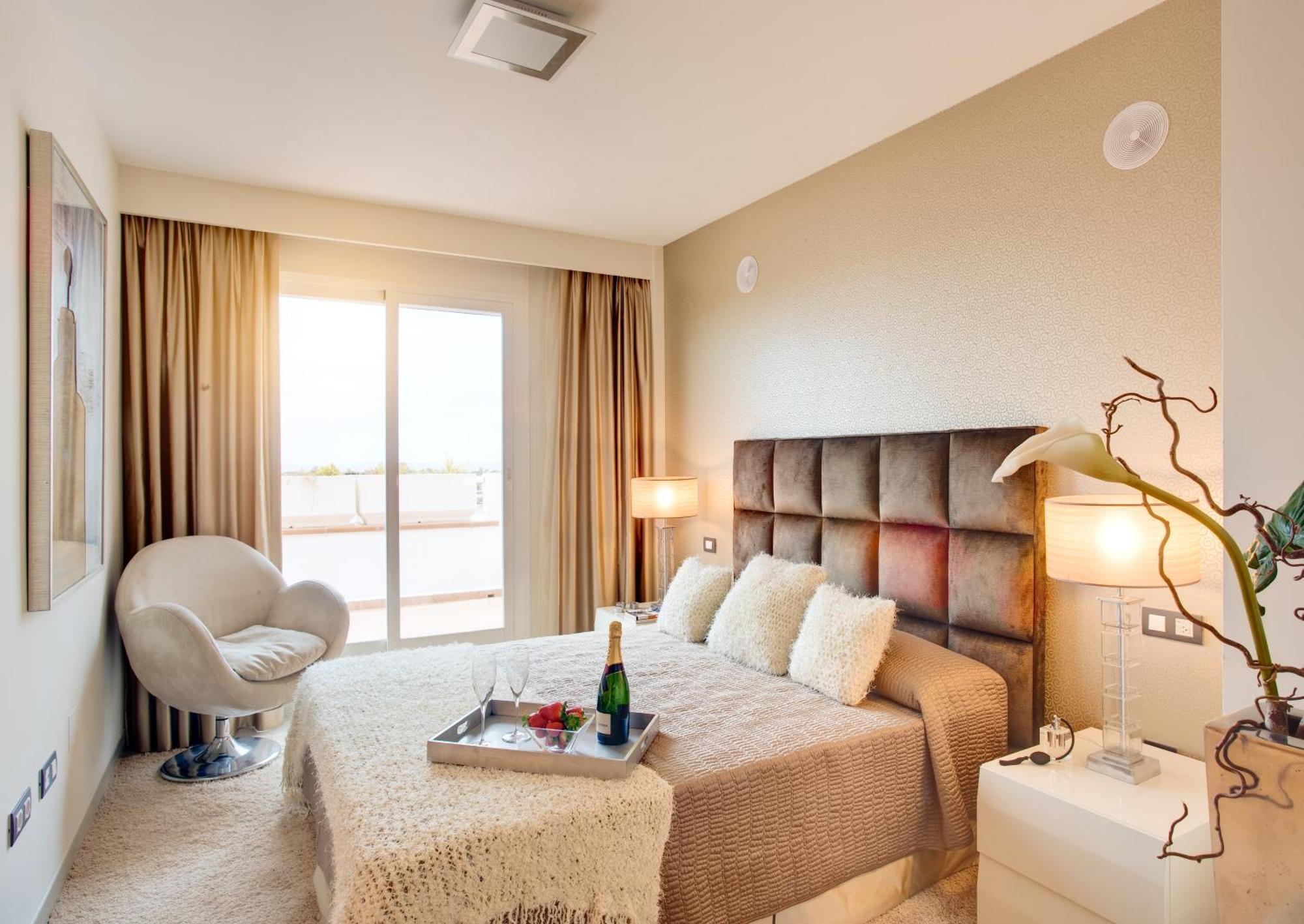 Cortijo Del Mar Resort 에스테포나 외부 사진